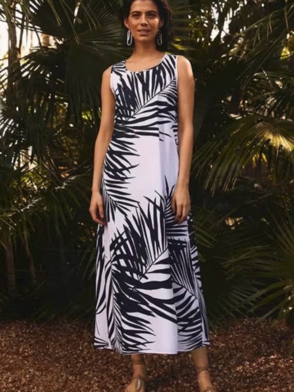 NWT new Chicos Palm Print Back Pleat Midi Dress, size 3/16